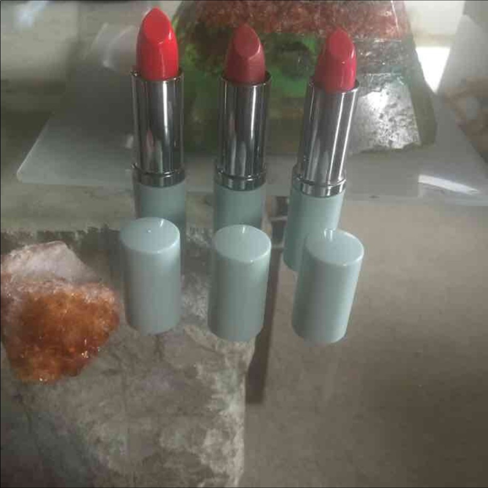 Brand new Clinique Lipstick pick your color